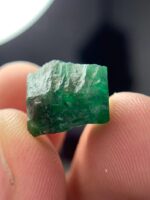 Rare 9.580 ct Emerald Crystal from Swat – Natural Beauty in Every Facet - Image 4
