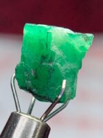 3.11ct Swat Emerald Crystal – Rich Green in a Bold Natural Form (5.63 x 8.41 x 7.80mm) - Image 5