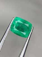 1.17ct Cushion Cut Panjshir Emerald – A Rare Blend of Elegance and Origin - Image 5