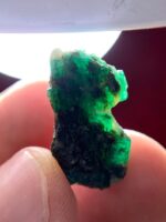 17.20 Carat Emerald Crystal from Swat, Pakistan – Natural Untreated Green Beryl Specimen - Image 6