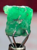3.11ct Swat Emerald Crystal – Rich Green in a Bold Natural Form (5.63 x 8.41 x 7.80mm) - Image 7
