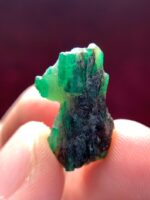 17.20 Carat Emerald Crystal from Swat, Pakistan – Natural Untreated Green Beryl Specimen - Image 8
