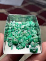 Distinctive 55.55ct Swat Emerald Rough Lot - Image 11