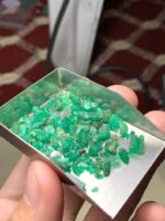 Captivating 30.55 ct Panjshir Emerald Rough — A Raw Gem from Afghanistan - Image 3