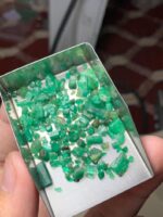 Captivating 30.55 ct Panjshir Emerald Rough — A Raw Gem from Afghanistan - Image 4