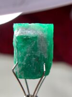 Untamed Elegance: 13.45ct Swat Emerald Crystal with Vivid Natural Color - Image 6