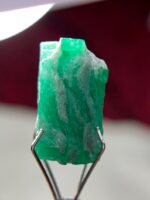 Untamed Elegance: 13.45ct Swat Emerald Crystal with Vivid Natural Color - Image 8