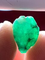 Swat Emerald Crystal – 3.40 ct Raw Gemstone, Pakistan - Image 3