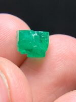 3.36ct Afghan Emerald Crystal: Luxury Jewelry Gemstone (9.03x7.03x6.61mm) - Image 4