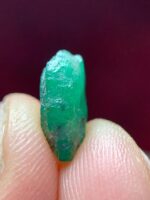 Swat Emerald Crystal – 3.40 ct Raw Gemstone, Pakistan - Image 5