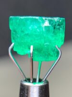 3.36ct Afghan Emerald Crystal: Luxury Jewelry Gemstone (9.03x7.03x6.61mm) - Image 6