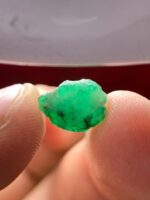 Swat Emerald Crystal – 3.40 ct Raw Gemstone, Pakistan - Image 8