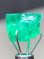 3.36ct Afghan Emerald Crystal: Luxury Jewelry Gemstone (9.03x7.03x6.61mm) - Image 9