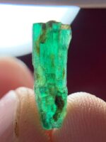 2.10ct Swat Emerald Crystal – Natural Beauty in Precision Cut (15.55 × 5.65 × 3.88 mm) - Image 5