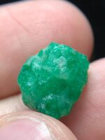 6.88ct Rough Emerald – Swat Valley, Natural Uncut Crystal - Image 9