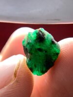 6.15 Carat Natural Emerald Crystal from Swat, Pakistan – Untreated Green Beryl Gem - Image 3