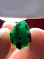 6.15 Carat Natural Emerald Crystal from Swat, Pakistan – Untreated Green Beryl Gem - Image 10