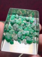 Swat Emerald Rough Lot: 44.71 ct Natural Green Crystals - Image 4