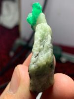 85.10ct Swat Emerald Specimen – A Fine Natural Crystal with Striking Color - Image 3