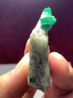 85.10ct Swat Emerald Specimen – A Fine Natural Crystal with Striking Color - Image 4