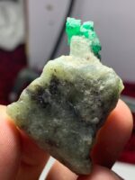 85.10ct Swat Emerald Specimen – A Fine Natural Crystal with Striking Color - Image 10