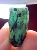 Monumental Green: 38.50 Carat Emerald Crystal from Laghman, Afghanistan - Image 2