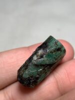 Monumental Green: 38.50 Carat Emerald Crystal from Laghman, Afghanistan - Image 5