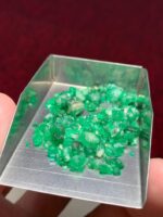 Rough Lot Spotlight: 33.67 ct Swat Emerald Crystal Parcel - Image 9