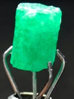 The Timeless Elegance of a 1.34ct Emerald Crystal: A Jewel from Swat Valley - Image 10