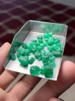 34.17 Carat Swat Emerald Rough Lot – Dimensions 6.53 × 7.00 × 5.68 mm - Image 12