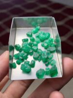 34.17 Carat Swat Emerald Rough Lot – Dimensions 6.53 × 7.00 × 5.68 mm - Image 15