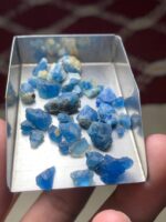 35.55ct A Slender and Vibrant Afghanite Rough Lot - Image 13