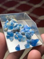 35.55ct A Slender and Vibrant Afghanite Rough Lot - Image 5