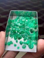 46.65 Carat Swat Valley Emerald Rough Lot – Authentic Natural Gemstone - Image 7