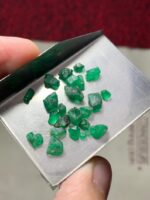 15.40ct Emerald Rough Lot – Pure Swat Valley Origins - Image 3