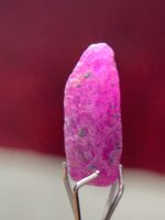 Fire in Stone: 4.335ct African Ruby Crystal with Elegant Natural Form - Image 5