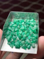 Balanced Beauty: 59.30 ct Emerald Rough Lot from Swat Valley - Image 10