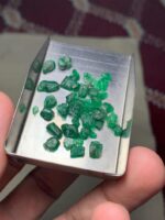 22.75ct Swat Emerald Rough Lot – Natural Elegance in Every Crystal - Image 5