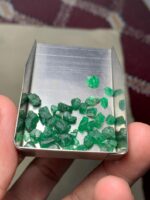 22.75ct Swat Emerald Rough Lot – Natural Elegance in Every Crystal - Image 3