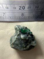 145.5ct Swat Emerald Specimen – Massive Natural Crystal with Exceptional Dimensions - Image 10