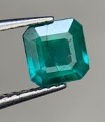 0.40 ct Green Hauyne Gemstone: Square Cut Rare Stone - Image 2