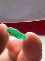 2.70 Carat Emerald Crystal from Swat, Pakistan – Natural Untreated Green Beryl - Image 2