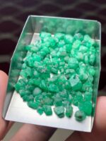 Precision in the Rough: 53.15 ct Emerald Lot from Swat Valley - Image 5