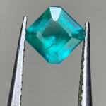 0.40 ct Green Hauyne Gemstone: Square Cut Rare Stone - Image 8