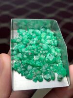 Precision in the Rough: 53.15 ct Emerald Lot from Swat Valley - Image 13
