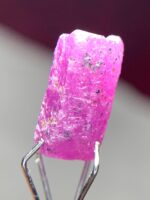 Exploring the Potential of a 4.335ct African Ruby Crystal: 10.98 x 5.50 x 5.13mm - Image 9
