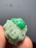 61.15 ct Natural Swat Emerald Specimen (25.77 × 22.06 × 16.48 mm): A Rare Geological Treasure - Image 5