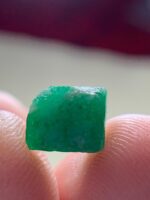 3.75ct Emerald Crystal from Swat – Compact Power with Brilliant Green Clarity - Image 6