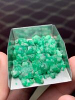 Swat’s Raw Gemstone Treasure: 61.35-Carat Emerald Rough Lot - Image 7