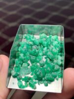 Swat’s Raw Gemstone Treasure: 61.35-Carat Emerald Rough Lot - Image 8